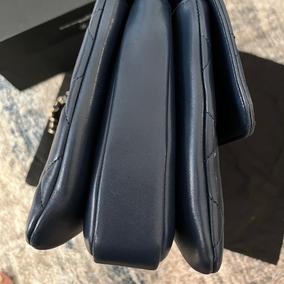 Chanel trendy cc bag size medium - Picture 12 of 12